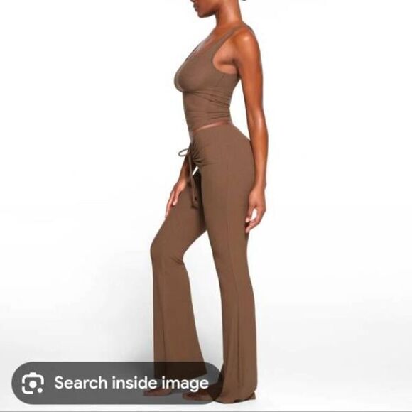 SKIMS RIBBED LOUNGE PANTS NWT - Picture 1 of 14